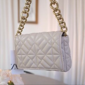 Zara Chunky Chain Beige Handbag